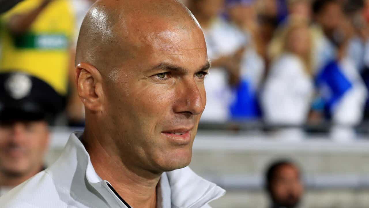 Zinédine Zidane prend officiellement la tête de l'équipe de France de football