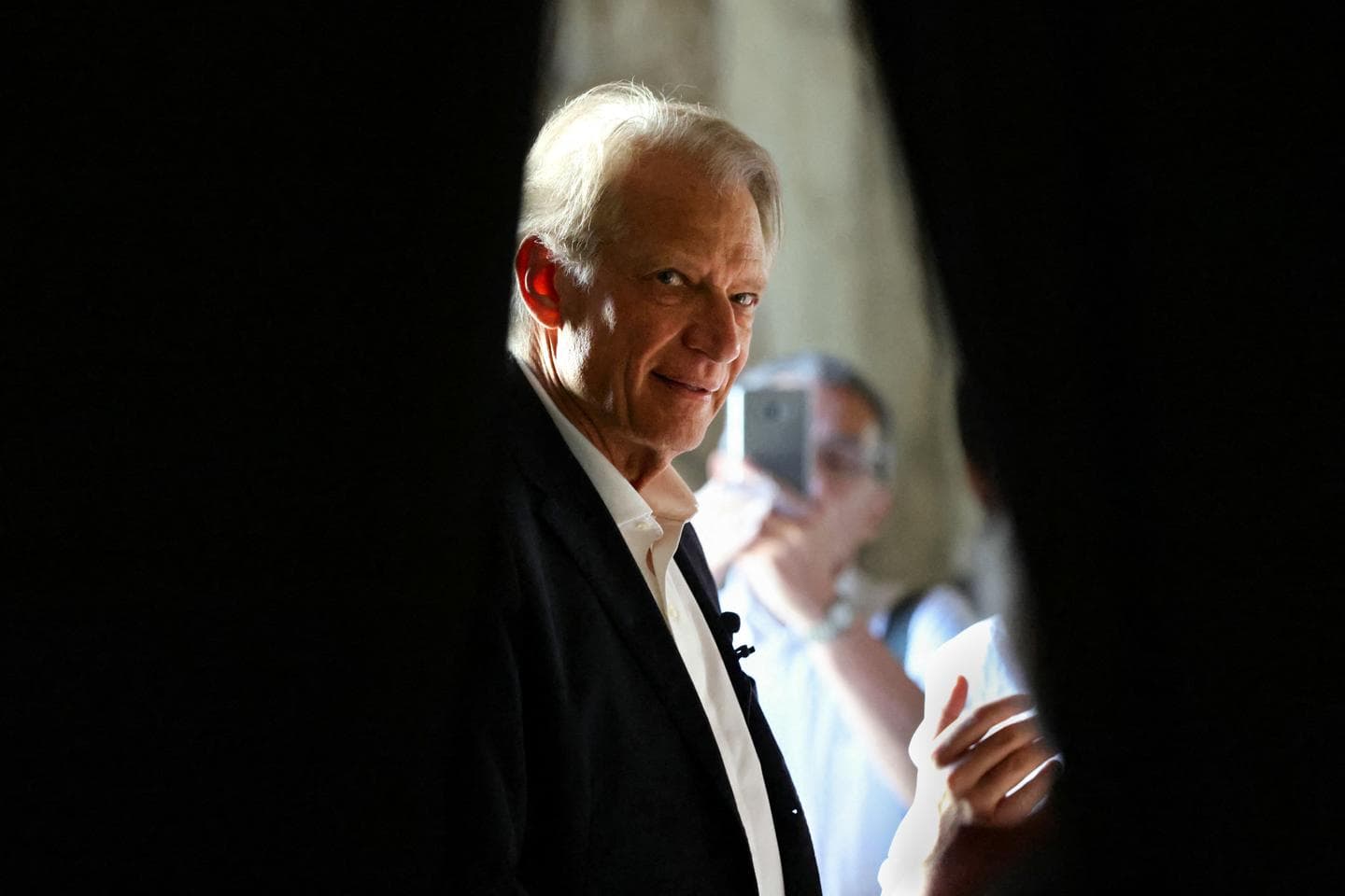 Dominique de Villepin critique les propos d’Édouard Philippe sur l’intégration